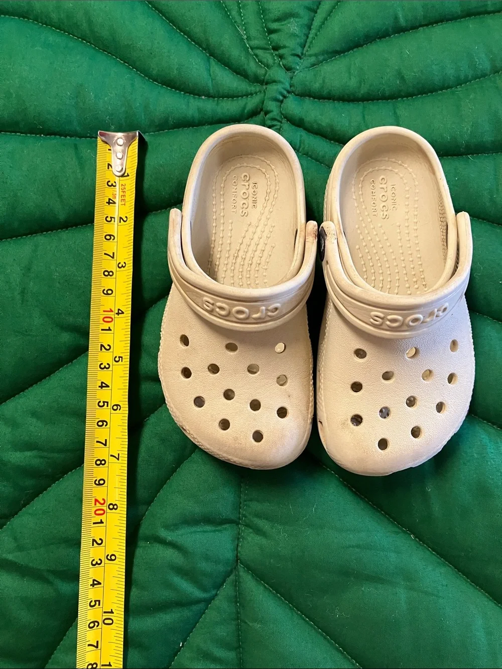 CROCS cream beige